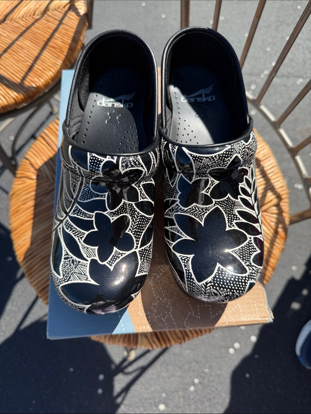 Dansko Womens Black & White Floral Clogs